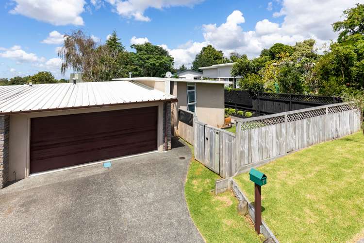 7 Merlot Lane Pukekohe_1
