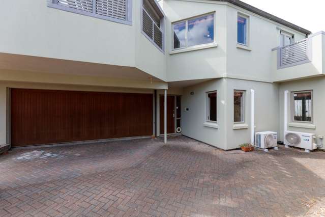 Modern Comfort Meets Prime Convenience - Spaci...