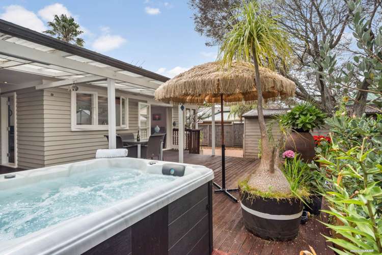 45 Gloria Avenue Te Atatu Peninsula_15