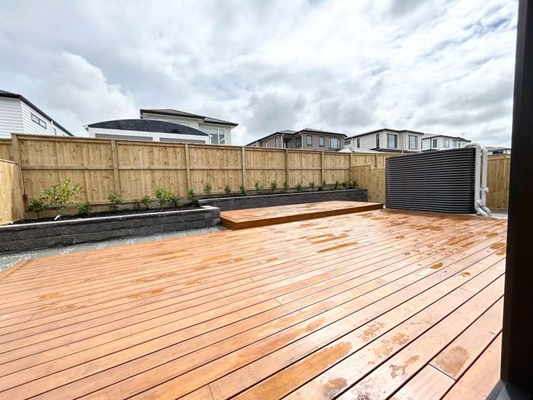 Malahide Drive Flat Bush_22