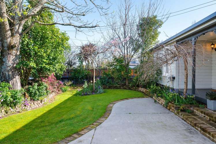 208 Nixon Street Hamilton East_19
