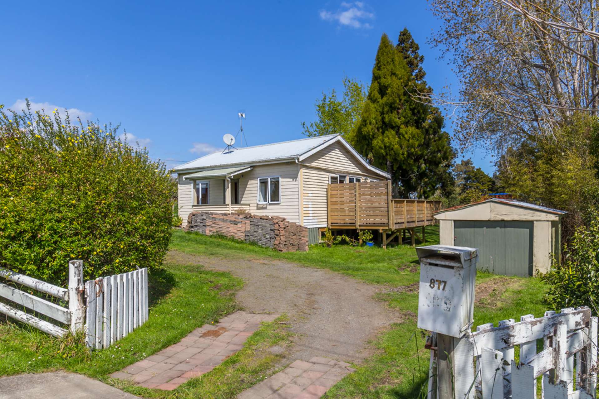 877 Kahikatea Flat Road Waitoki_0