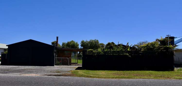 7 Hunter Street Karamea_1