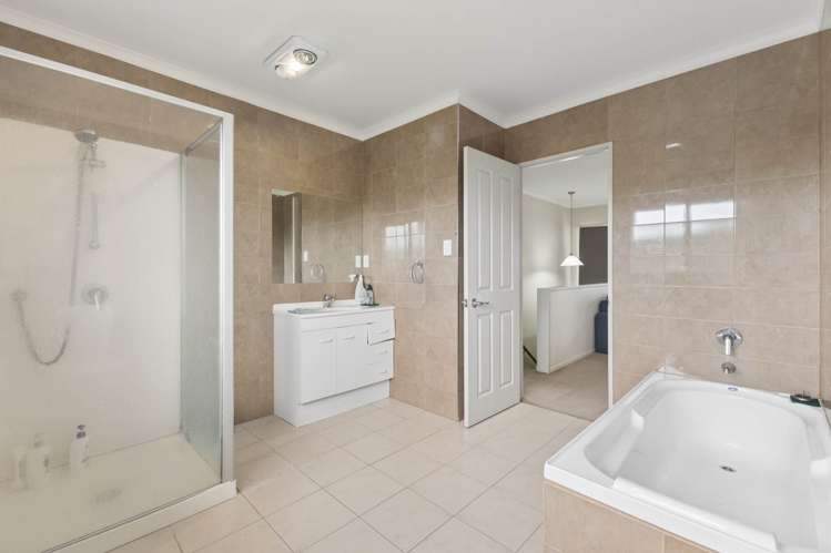 42 Peninsula Road Mangere_15