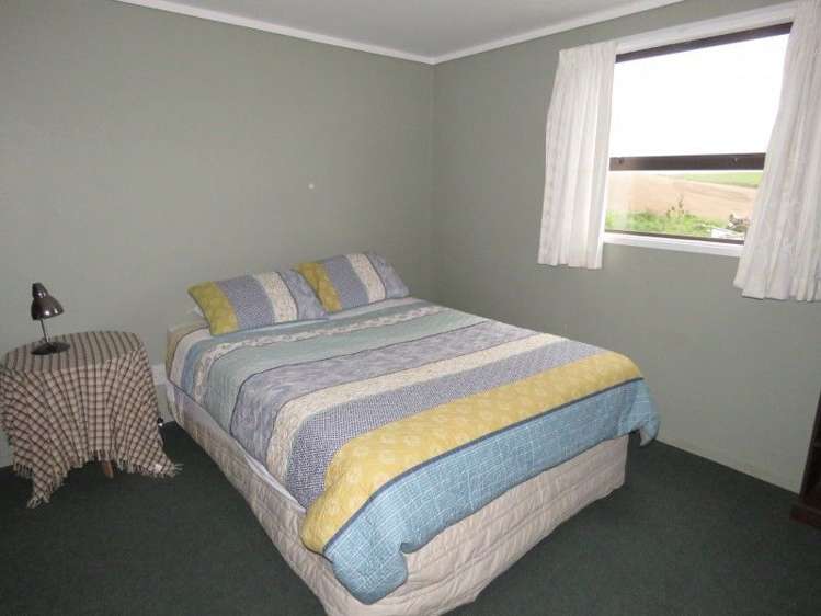 3a Coronation Street Moeraki_9