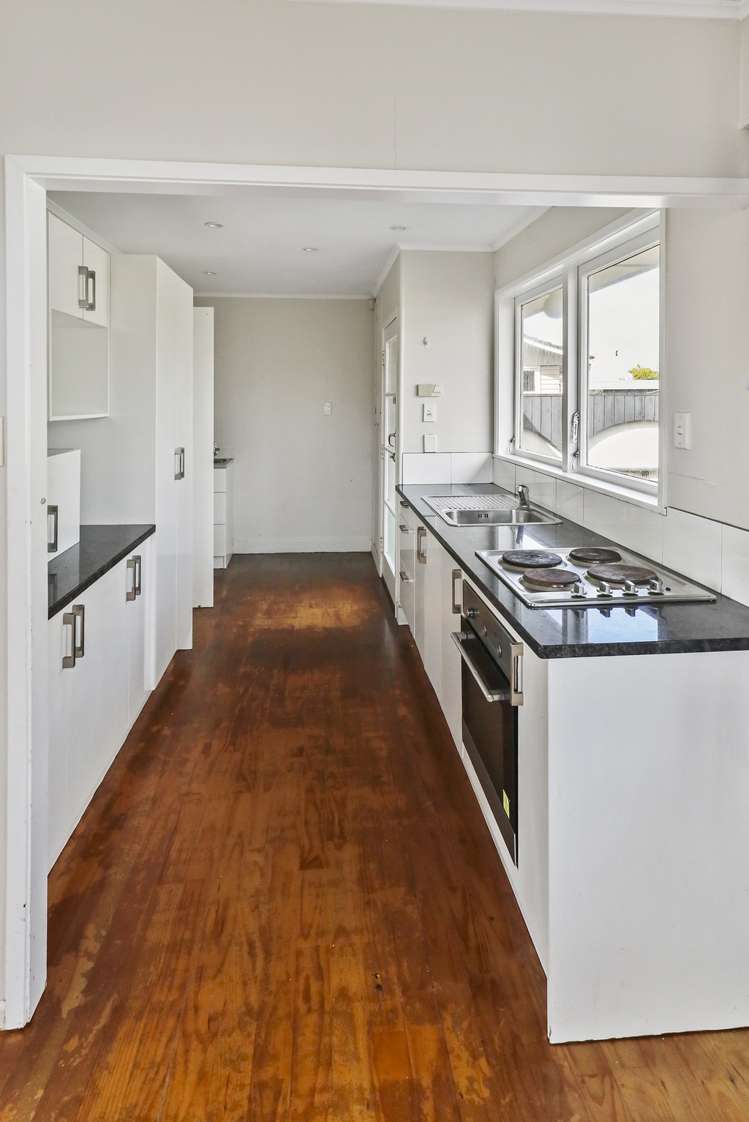 20 Beeston Crescent Manurewa_4