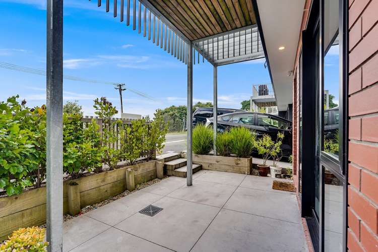 2/7 Dyer Street Whitiora_15