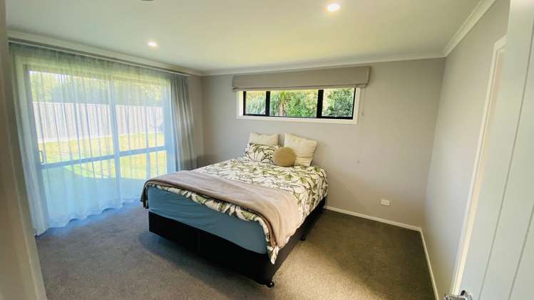 19 Dinneen Close Frimley_7