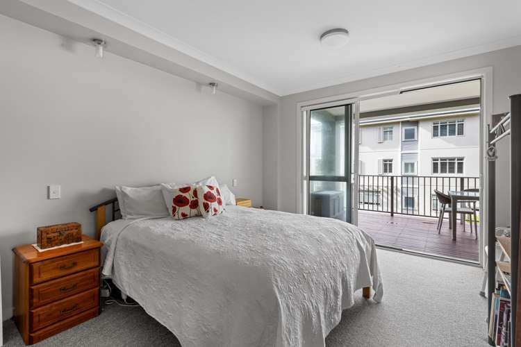 30 Eaves Bush Parade Orewa_6