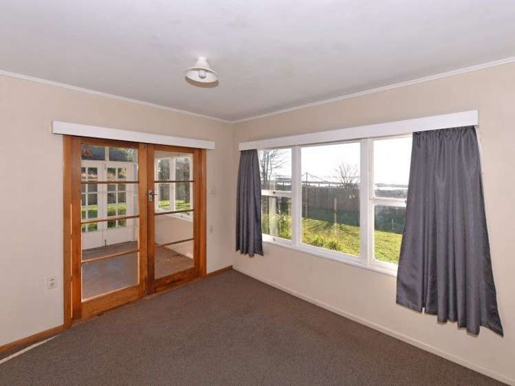 587 Lower Queen Street Richmond_10