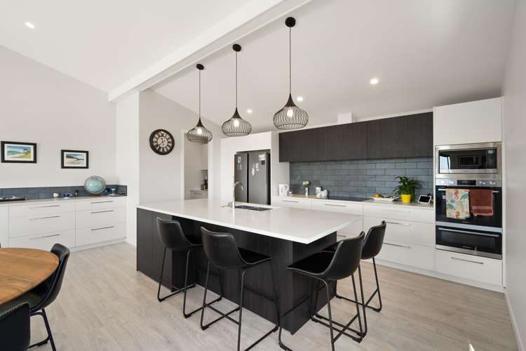 77 Stratford Drive Cable Bay_6