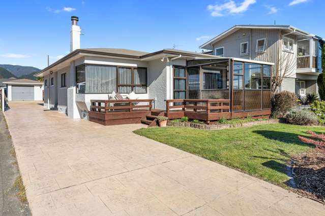 Entry Level Opportunity in The Wood
