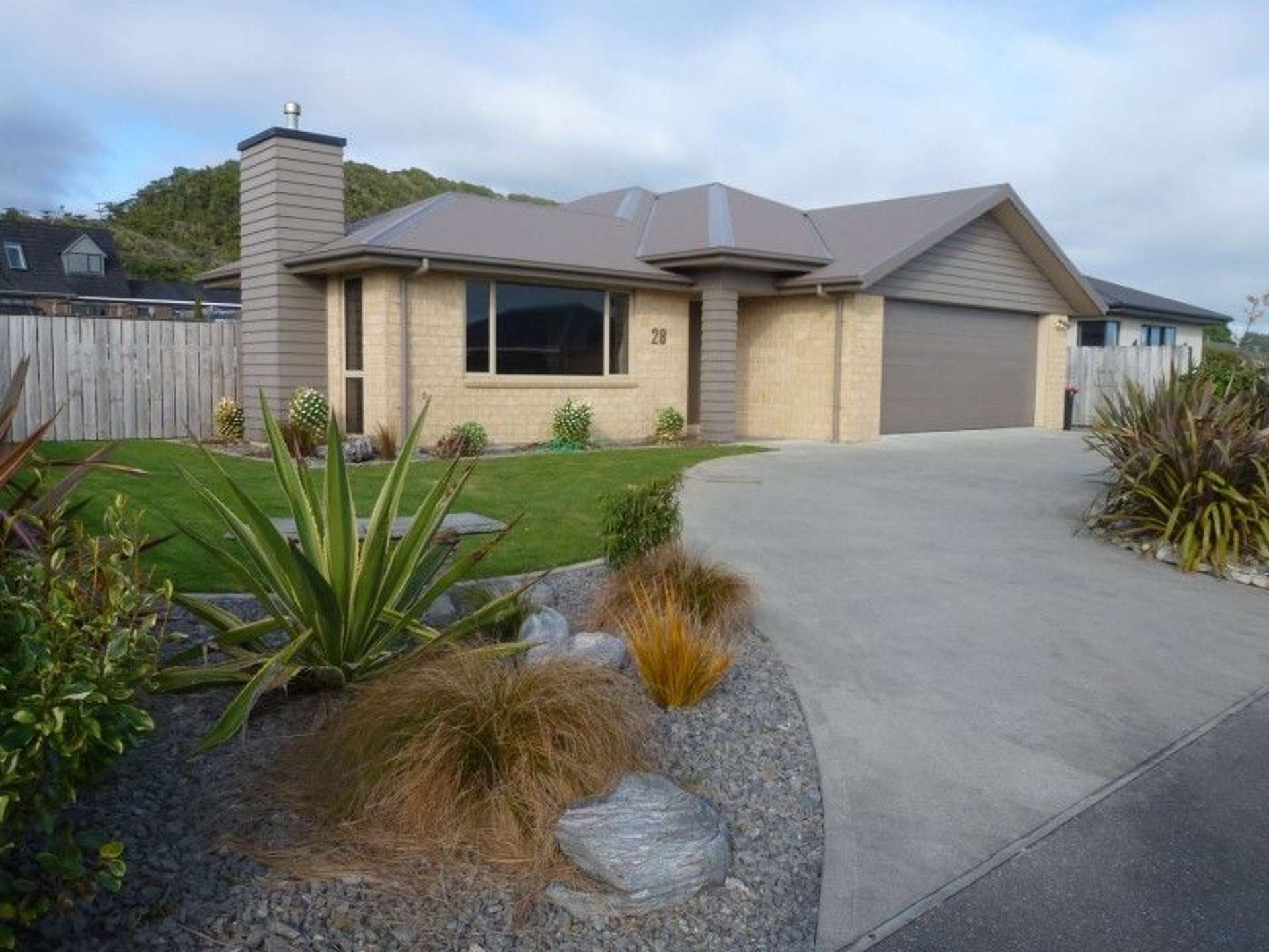 28 Karoro Place Karoro_0