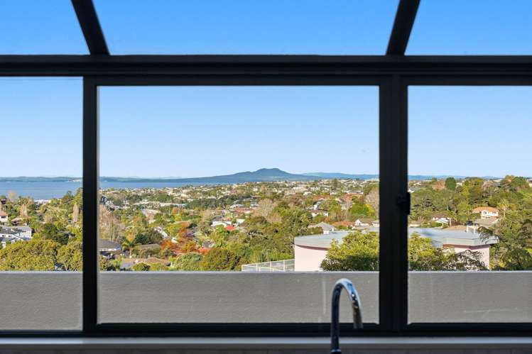 825 East Coast Road Browns Bay_17