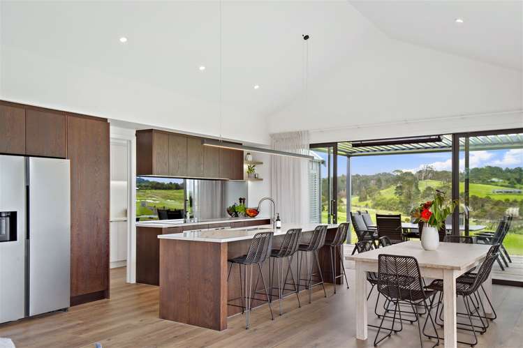 65 Grayson Road Wainui_13