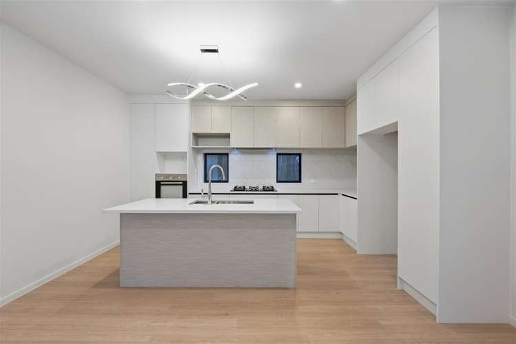 50 Whakairo Crescent Gulf Harbour_13