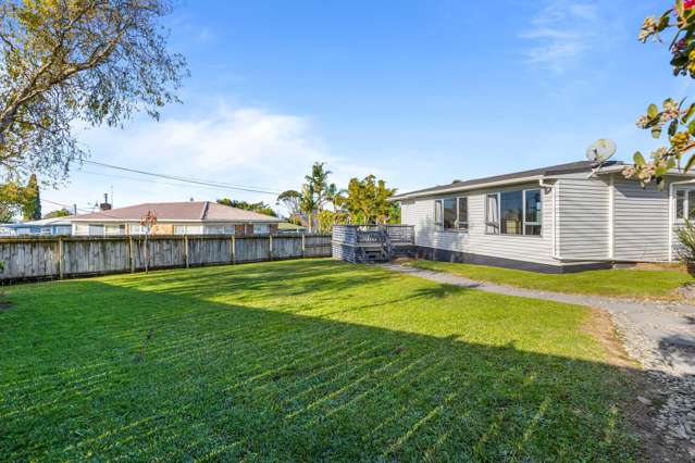 84 Glengarry Road Glen Eden_2