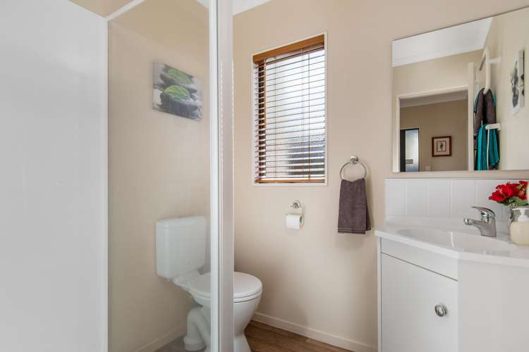 48a Pine Avenue Otumoetai_11