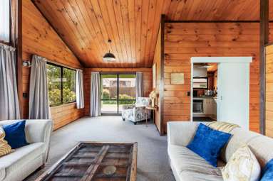 8D Churchill Street_3