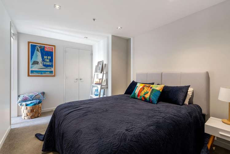 6D/82 Cable Street Te Aro_13