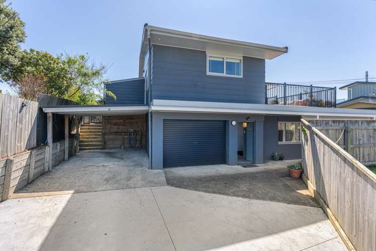 17 Moana Street Otaki Beach_24