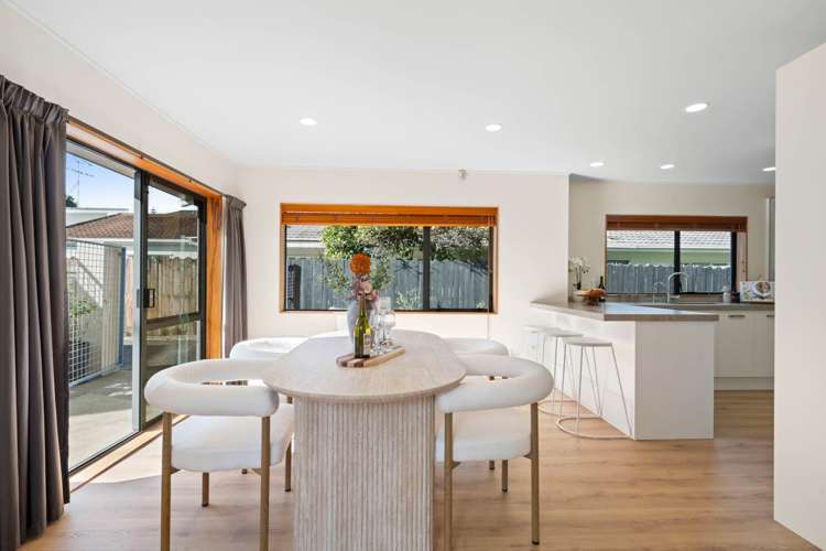 2/6 Eastern Beach Road Eastern Beach_8