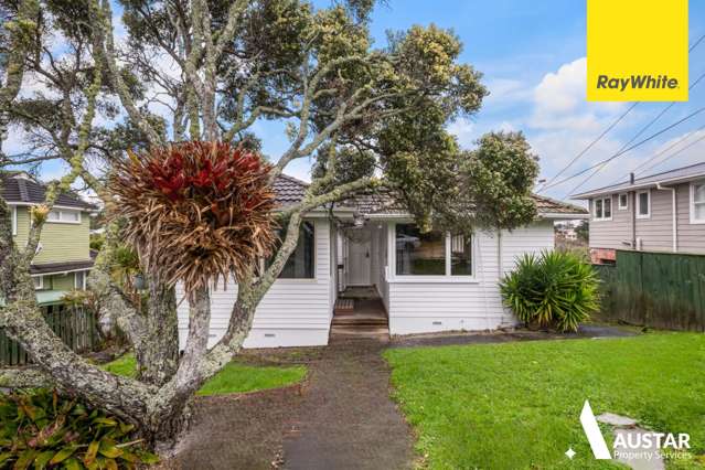 40 Haycock Avenue, Mt Roskill – Spacious 5-Bedroom Home