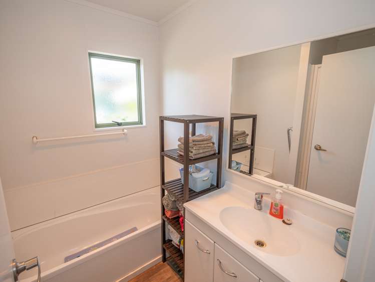 2 Torsby Road Coopers Beach_20