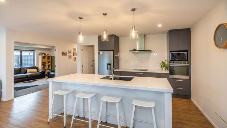 52 Luxembourg Crescent Halswell_6