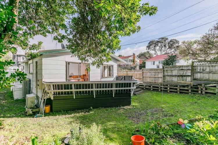 1/213 Lake Road Belmont_6