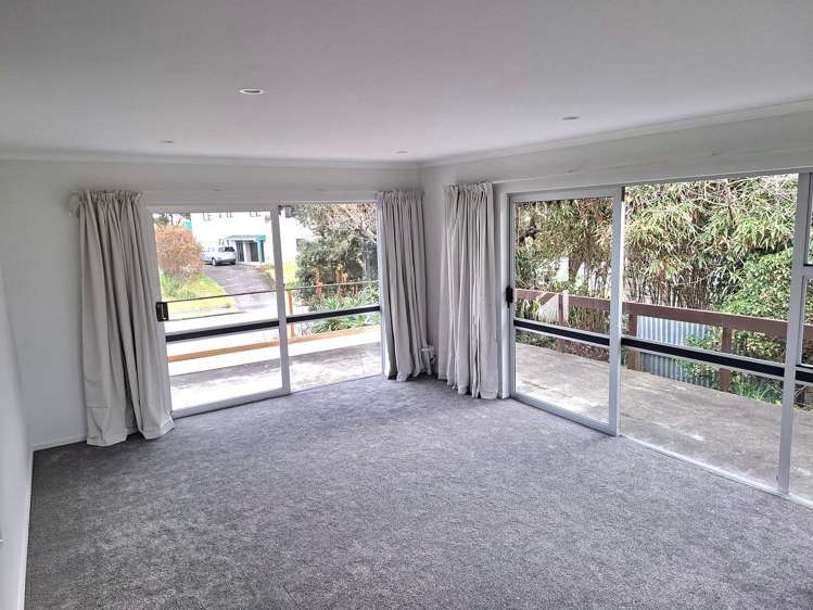 6 Mahoe Street Otaki Beach_3