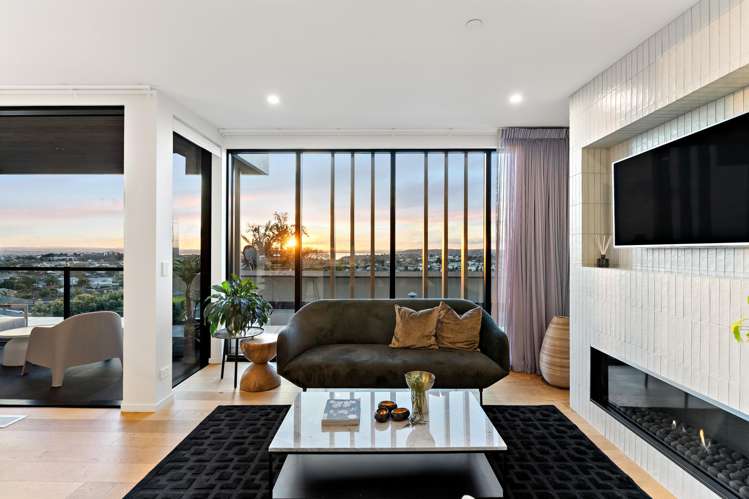 4/2 Turakina Street_0