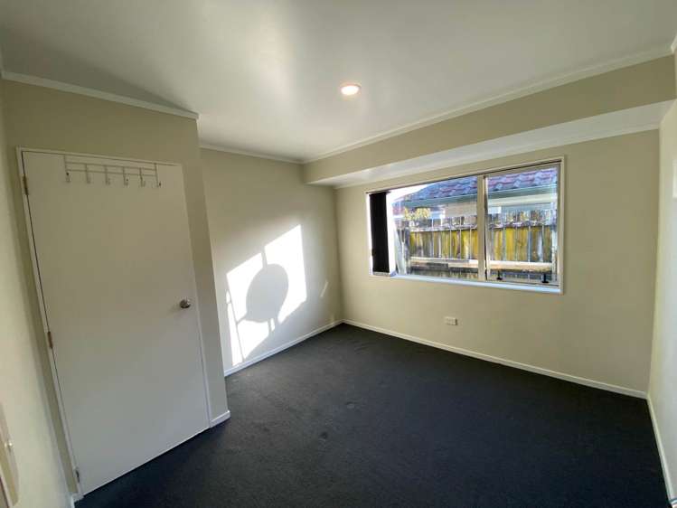 66 Robert Skelton Place Clendon Park_6
