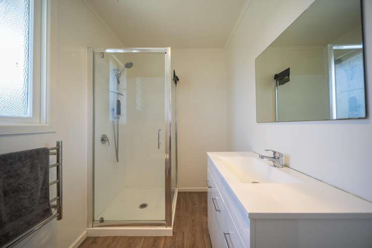 33 Moana Crescent Te Anau_14