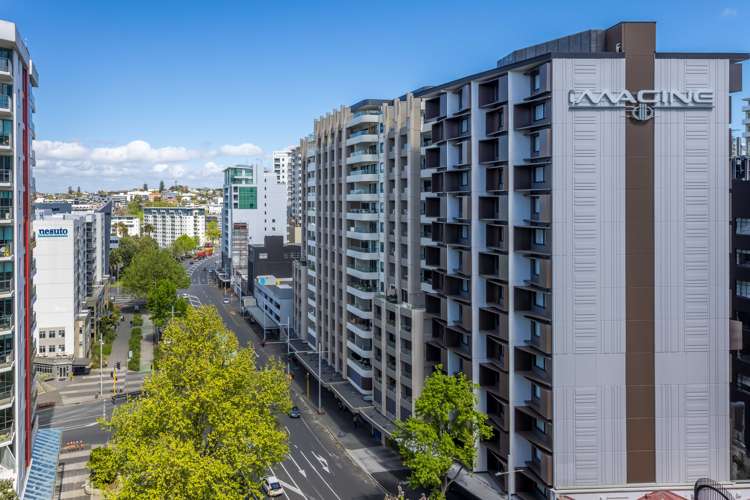 1208/18 Beach Road Auckland Central_15