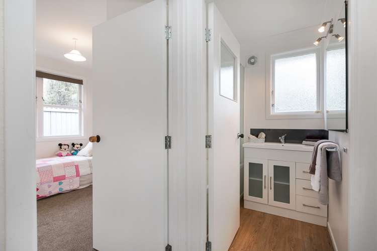 96 Kervil Avenue Te Atatu Peninsula_13