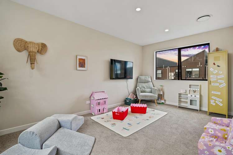 64 Glidepath Road Hobsonville_15