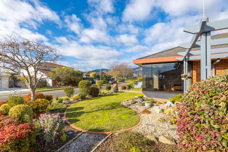 3 Stead Crescent Stoke_1