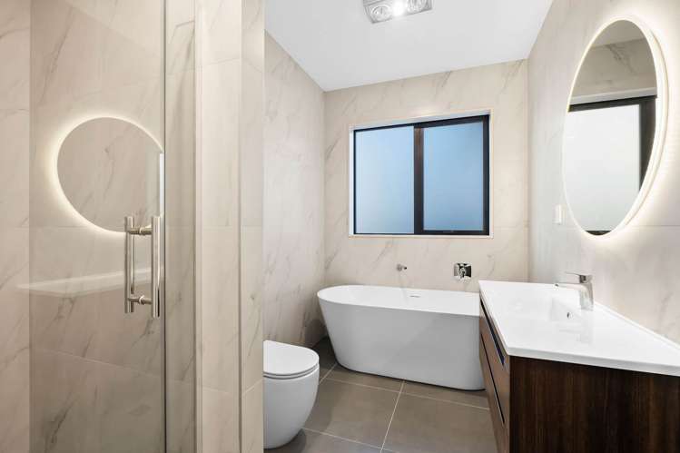 13 Tipu Crescent Wainui_18