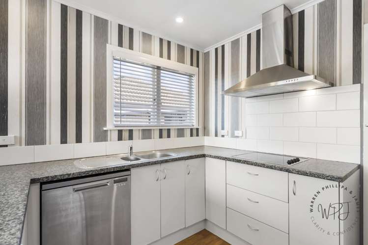 41 Shirley Avenue Papakura_11