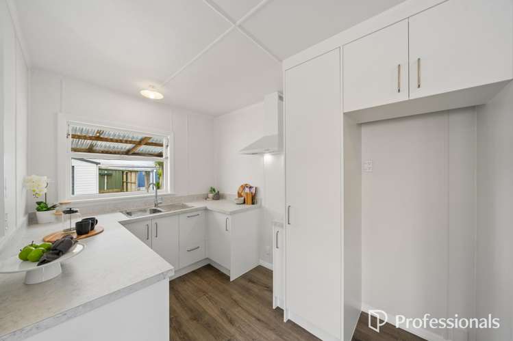 8 Roberts Street Wainuiomata_6