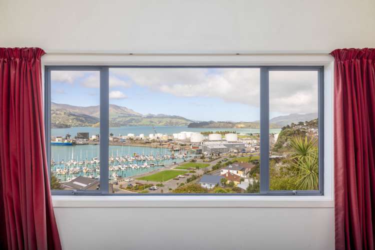 13 Cunningham Terrace Lyttelton_8