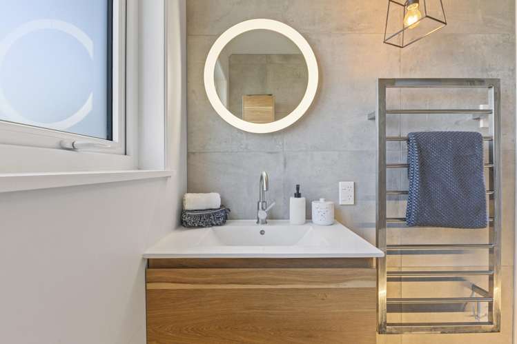 2/97 Crawford Avenue Mangere Bridge_13