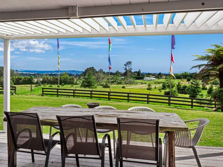 1080 Omanawa Road Omanawa Western Bay Of Plenty Houses for Sale