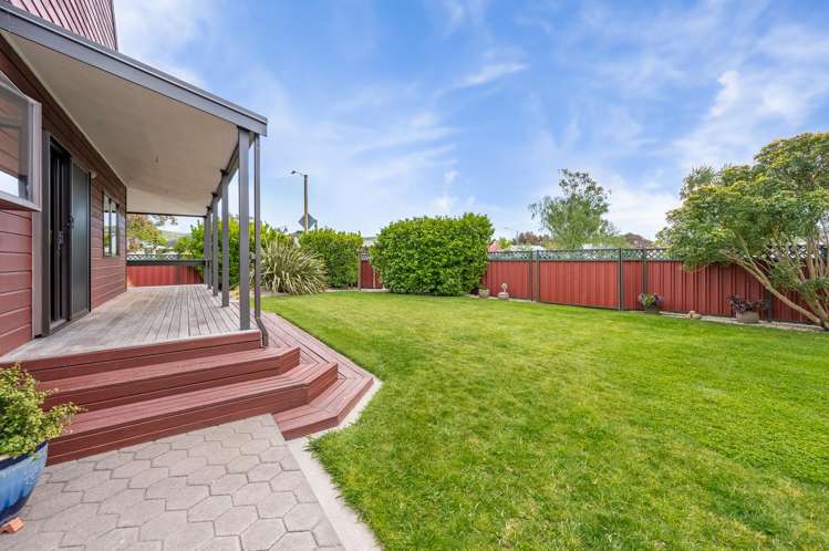 22 Whiting Crescent Greenmeadows_15