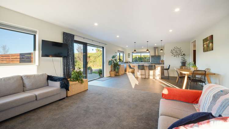 1 Fantail Avenue Amberley_7