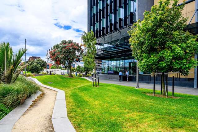 $299/sqm gross rent – ideal short term space