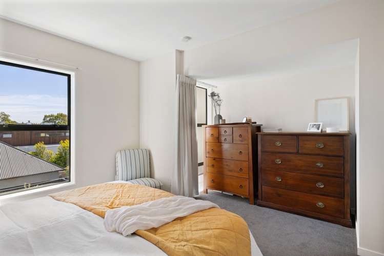 4/33 Winchester Street Merivale_8