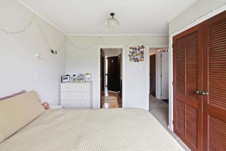 19 Larch Street Victoria_13