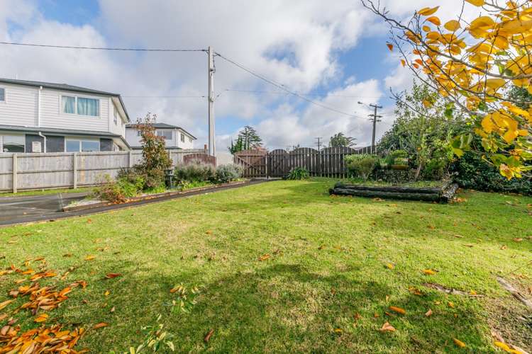 1/65 Tirimoana Road Te Atatu South_3